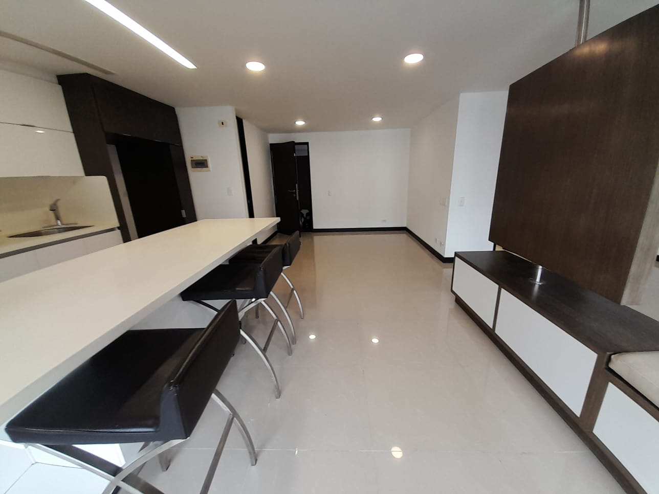 Apartaestudio en arriendo en El Poblado, Medellín · foto 6 de 17