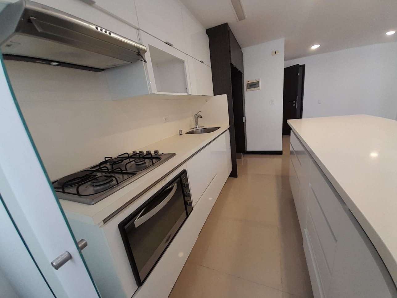 Apartaestudio en arriendo en El Poblado, Medellín · foto 8 de 17