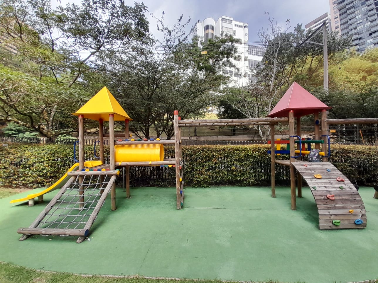 Apartaestudio en arriendo en El Poblado, Medellín · foto 16 de 17