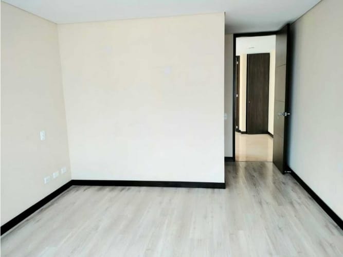 Apartamento de 3 alcobas en venta en Santa María De Los Ángeles, Medellín, 153 m² · foto 11 de 24
