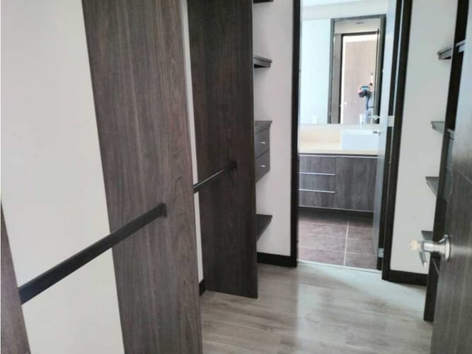 Apartamento de 3 alcobas en venta en Santa María De Los Ángeles, Medellín, 153 m² · foto 12 de 24
