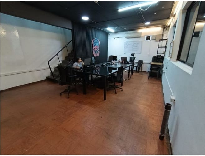 Bodega en arriendo en Perpetuo Socorro, Medellín, 1000 m² · foto 5 de 6
