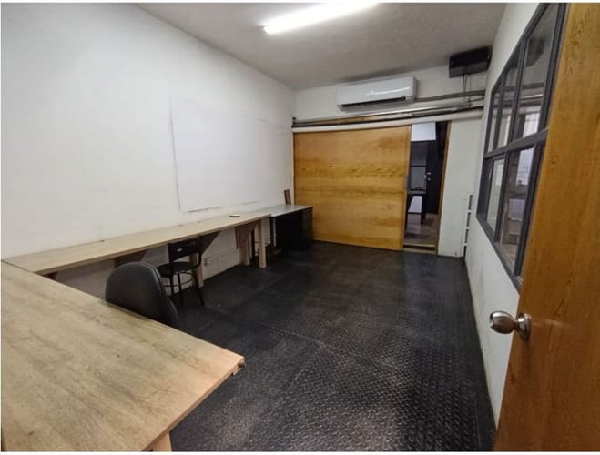 Bodega en arriendo en Perpetuo Socorro, Medellín, 1000 m² · foto 3 de 6