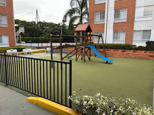 Apartamento de 3 alcobas en venta en Valle Del Lili, Cali, 90 m² · foto 23 de 24