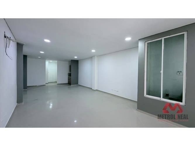 Oficina en arriendo en Manga, Cartagena, 85 m² · foto 3 de 8