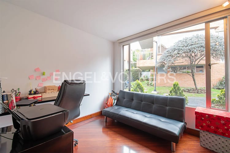 Casa de 3 alcobas en venta en Sotileza, Bogotá, 269 m² · foto 8 de 19