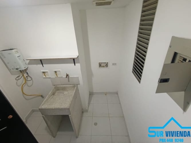 Apartamento de 3 alcobas en arriendo en Las Lomitas, Sabaneta, 110 m² · foto 19 de 21
