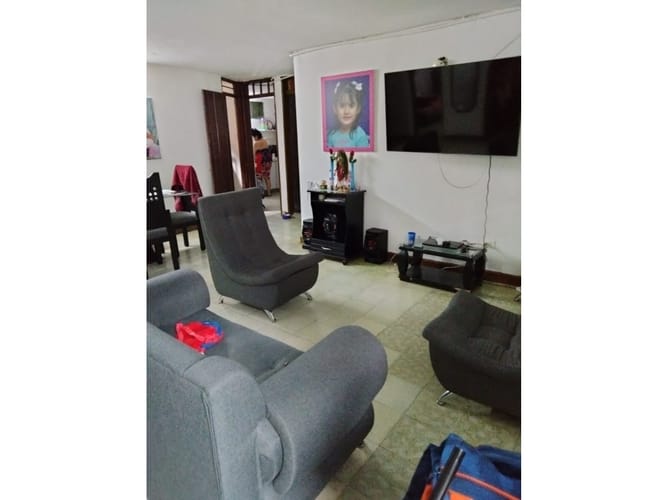 Casa de 8 alcobas en venta en Granada, Armenia, 280 m² · foto 11 de 24