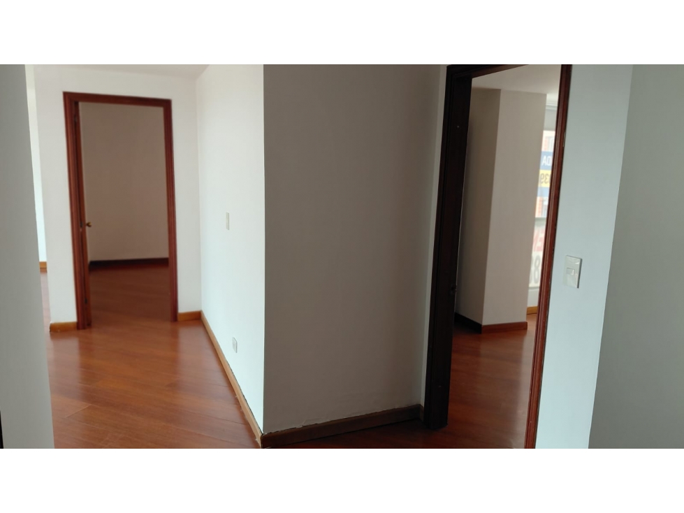Apartamento en venta en Pontevedra, Bogotá · foto 10 de 24
