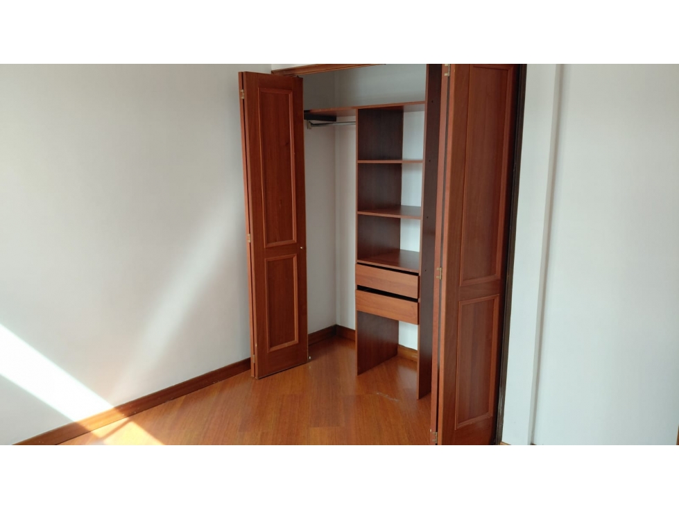 Apartamento en venta en Pontevedra, Bogotá · foto 14 de 24