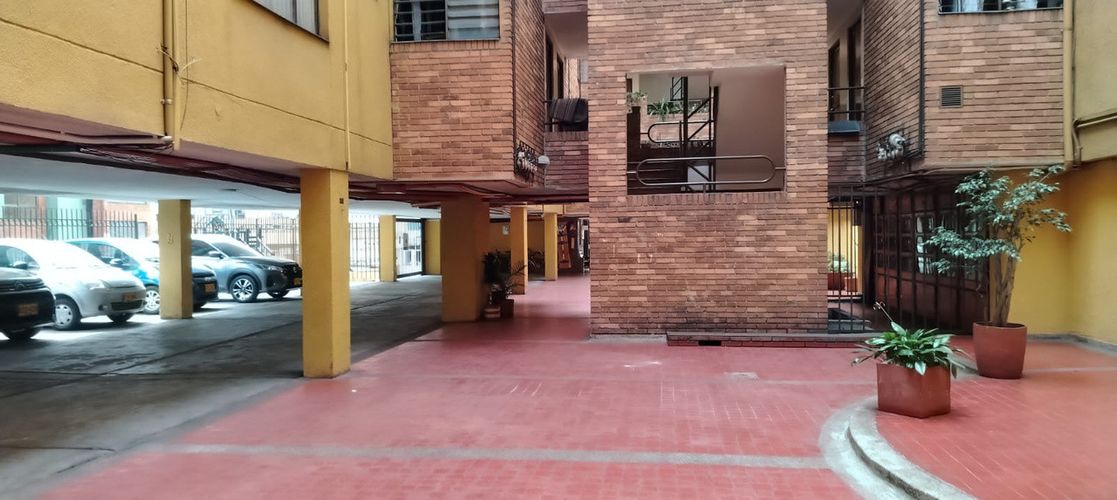 Apartamento de 1 alcoba en venta en La Pradera, Bogotá, 41 m² · foto 21 de 22