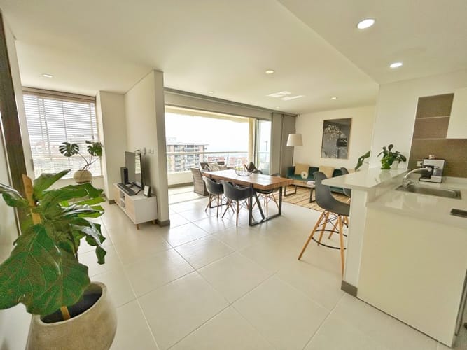 Apartamento de 3 alcobas en venta en Bellavista, Cali, 123 m² · foto 2 de 19