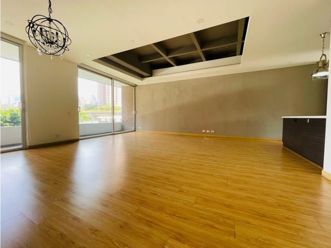 Apartamento de 1 alcoba en venta en La Florida, Medellín, 106 m² · foto 8 de 12