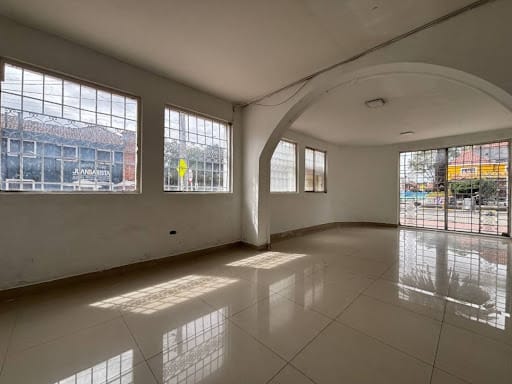 Casa en venta en Galerias, Bogotá · foto 10 de 24