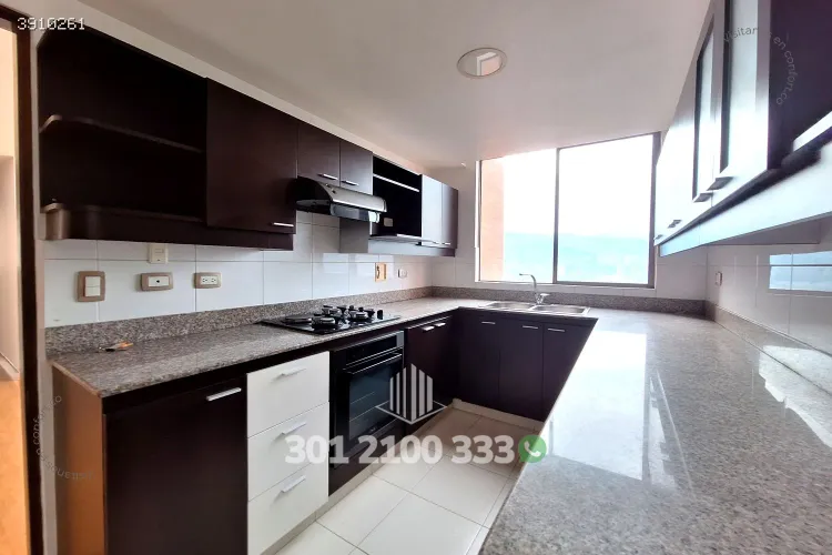 Apartamento de 3 alcobas en arriendo en Santa Maria De Los Angeles, Medellín, 105 m² · foto 6 de 24