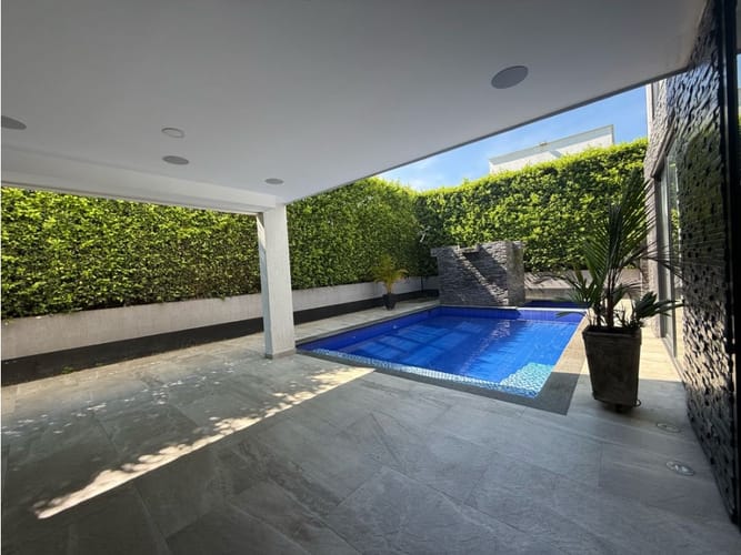 Casa de 5 alcobas en venta en Verde Horizonte, Jamundí, 540 m² · foto 3 de 20