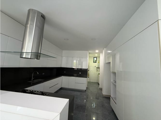 Casa de 5 alcobas en venta en Verde Horizonte, Jamundí, 540 m² · foto 6 de 20