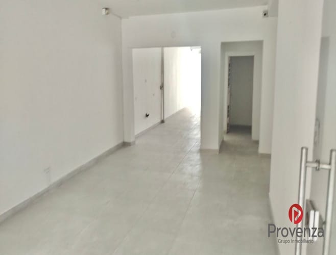 Local en arriendo en Laureles, Medellín, 130 m² · foto 2 de 6