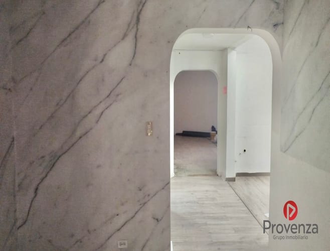 Local en arriendo en Laureles, Medellín, 130 m² · foto 4 de 6