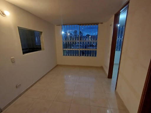 Apartamento en arriendo en Suba Centro, Bogotá · foto 3 de 16