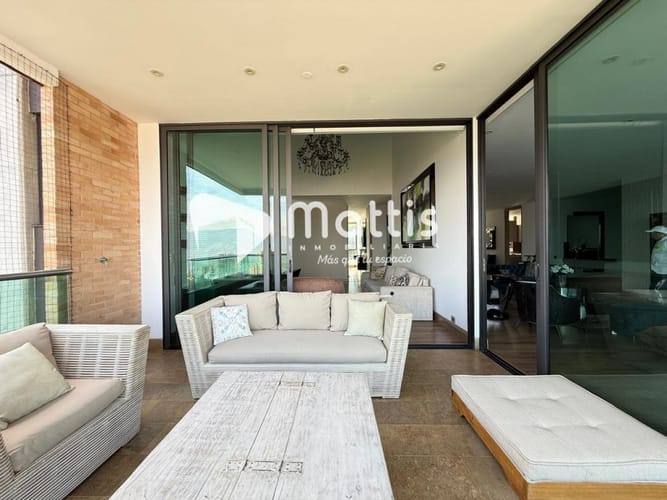 Apartamento de 3 alcobas en venta en Los Balsos, Medellín, 360 m² · foto 4 de 24