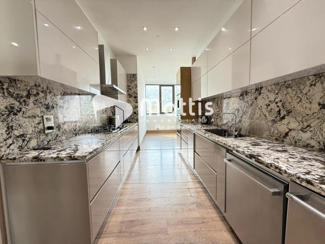 Apartamento de 3 alcobas en venta en Los Balsos, Medellín, 360 m² · foto 16 de 24