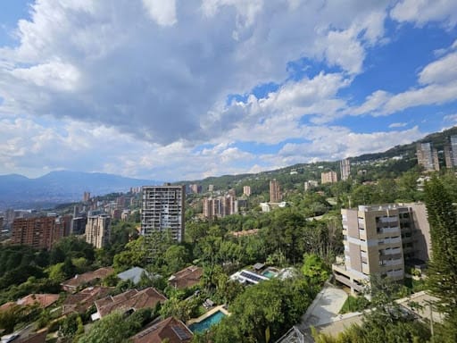 Apartamento de 3 alcobas en arriendo en La Calera, Medellín, 116 m² · foto 6 de 24