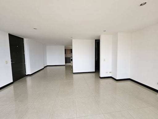 Apartamento de 3 alcobas en arriendo en La Calera, Medellín, 116 m² · foto 8 de 24