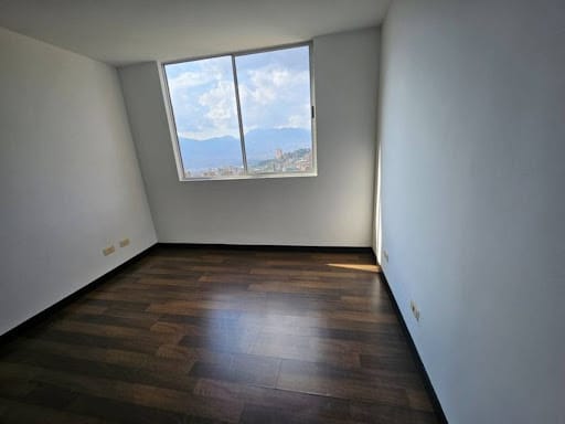 Apartamento de 3 alcobas en arriendo en La Calera, Medellín, 116 m² · foto 10 de 24