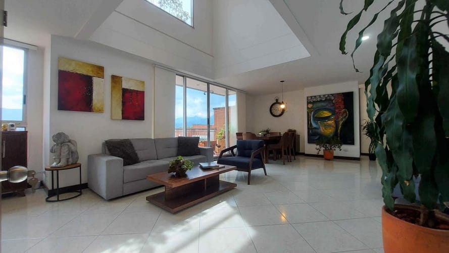 Apartamento de 4 alcobas en arriendo en Astorga, Medellín, 295 m² · foto 5 de 22