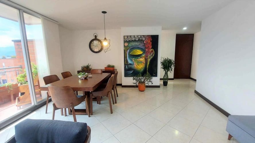 Apartamento de 4 alcobas en arriendo en Astorga, Medellín, 295 m² · foto 6 de 22