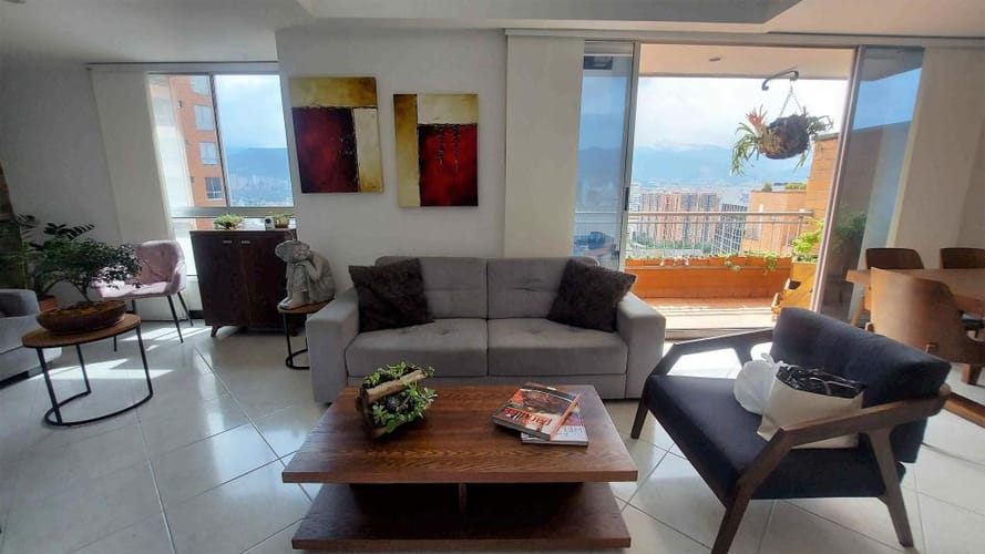 Apartamento de 4 alcobas en arriendo en Astorga, Medellín, 295 m² · foto 12 de 22