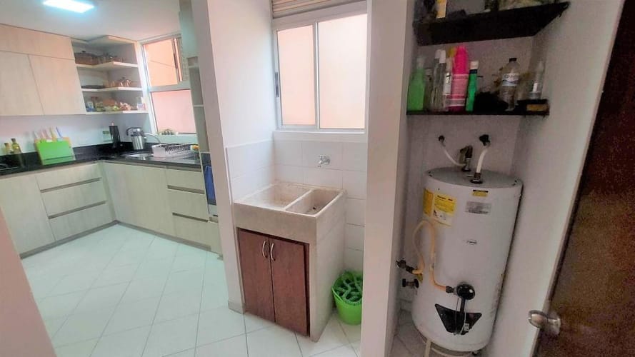 Apartamento de 4 alcobas en arriendo en Astorga, Medellín, 295 m² · foto 14 de 22