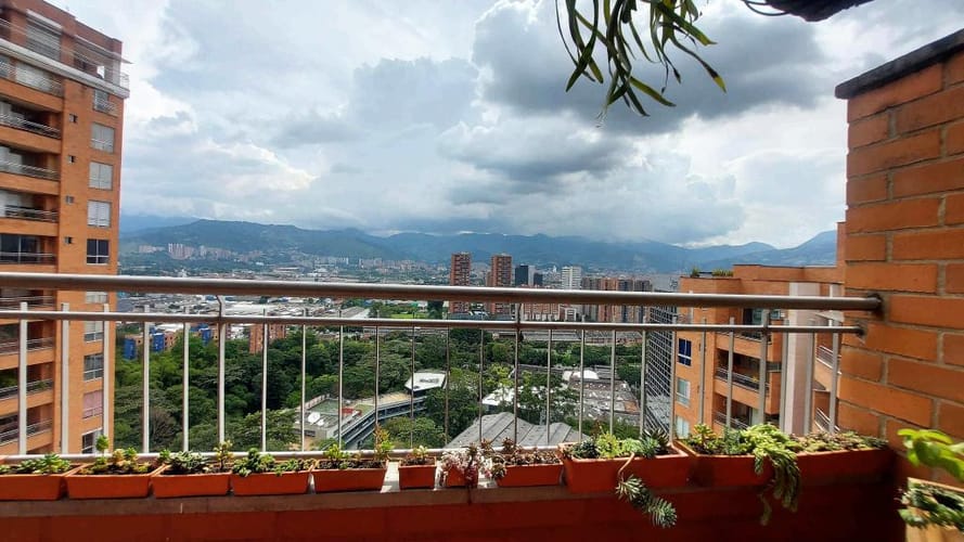 Apartamento de 4 alcobas en arriendo en Astorga, Medellín, 295 m² · foto 20 de 22