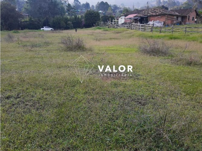 Lote en venta en San Nicolas, La Ceja, 2541 m² · foto 3 de 16