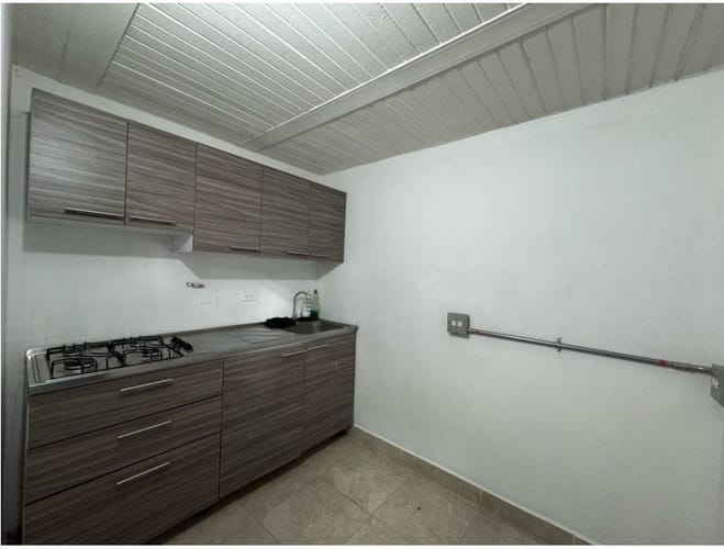 Bodega en arriendo en La Carrilera, La Estrella, 1200 m² · foto 20 de 24
