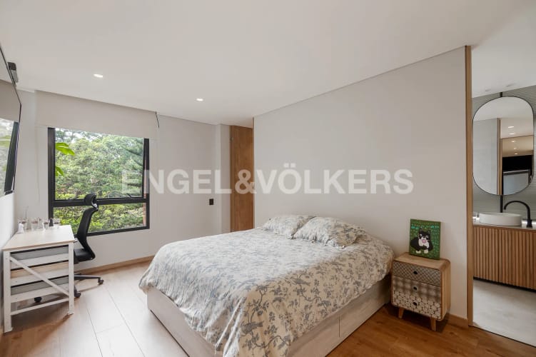 Apartamento de 3 alcobas en venta en El Diamante No. 2, Medellín, 182 m² · foto 9 de 11