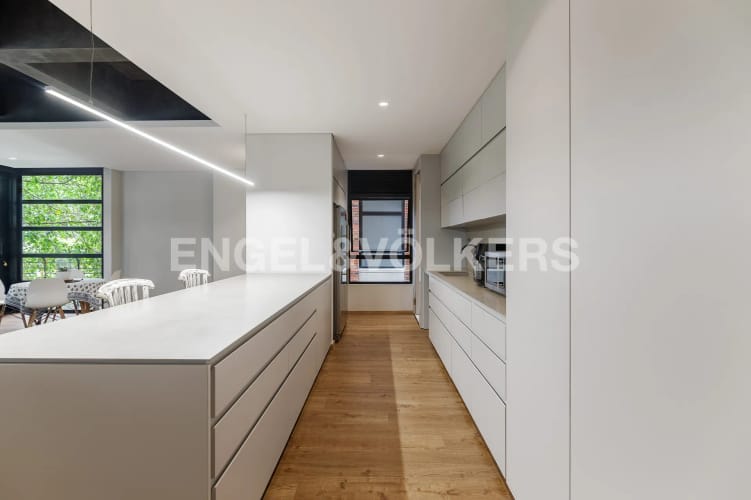Apartamento de 3 alcobas en venta en El Diamante No. 2, Medellín, 182 m² · foto 3 de 11