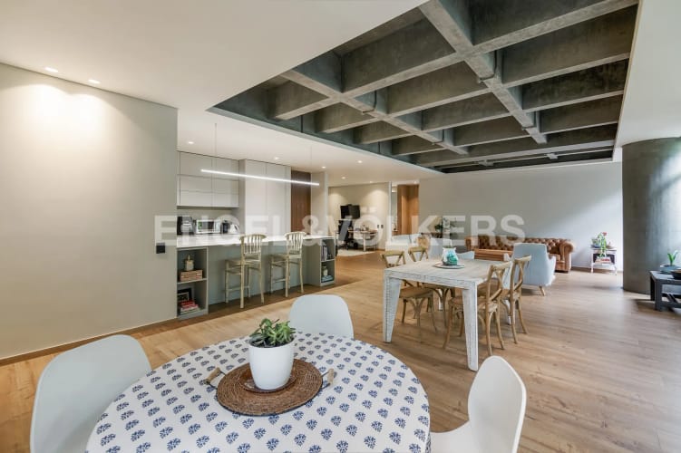 Apartamento de 3 alcobas en venta en El Diamante No. 2, Medellín, 182 m² · foto 2 de 11