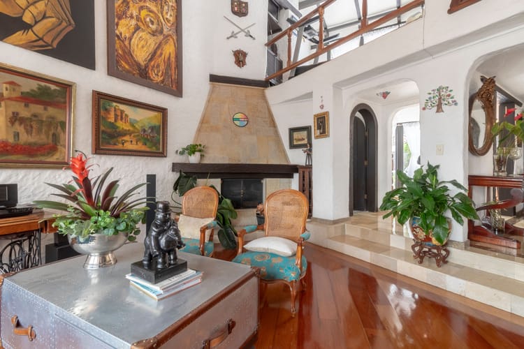 Casa de 4 alcobas en venta en Chapinero Alto, Bogotá, 336 m² · foto 2 de 20