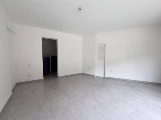 Local en arriendo en Las Margaritas, Itagüí, 30 m² · foto 2 de 9