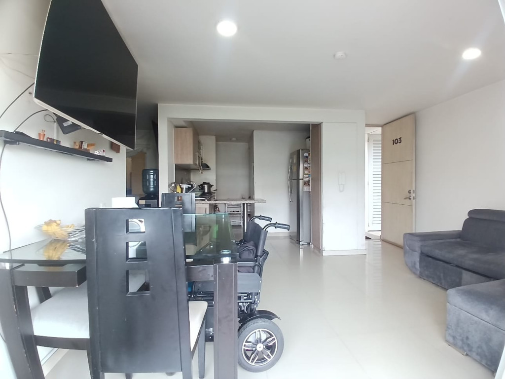 Apartamento en venta en Urbanizacion La Flora, Cali · foto 5 de 24