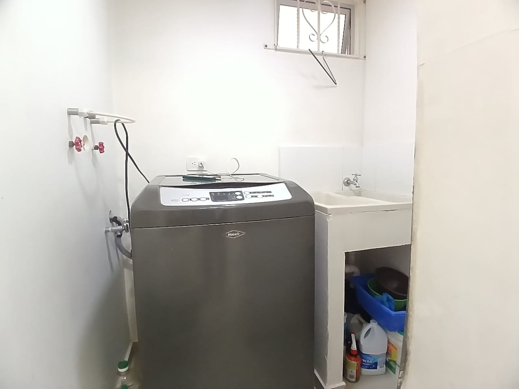 Apartamento en venta en Urbanizacion La Flora, Cali · foto 9 de 24