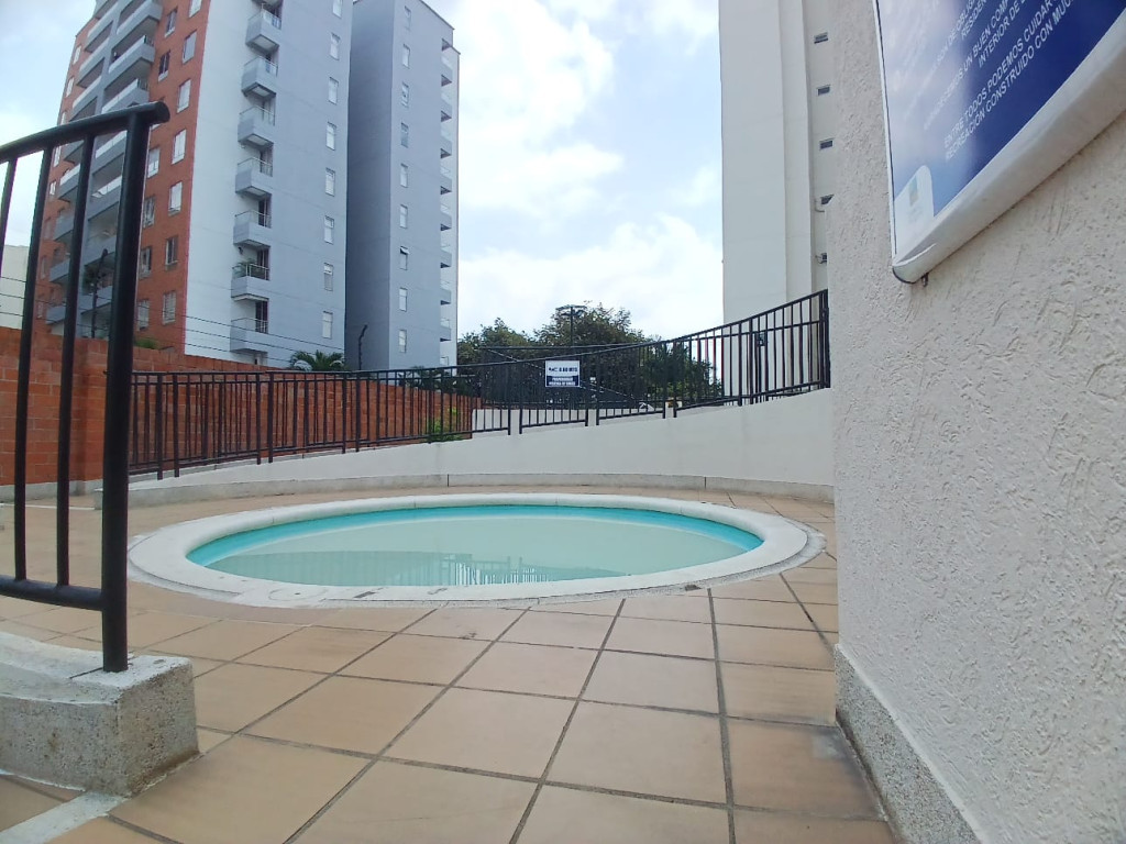 Apartamento en venta en Urbanizacion La Flora, Cali · foto 23 de 24