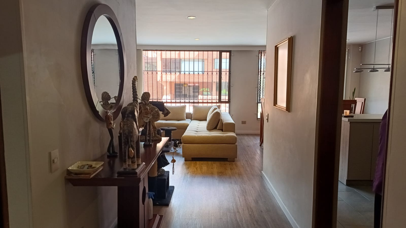 Apartamento en venta en Santa Barbara, Bogotá · foto 2 de 24