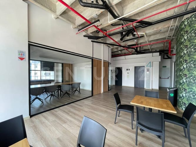 Oficina en arriendo en Los Colores, Medellín, 7 m² · foto 10 de 17