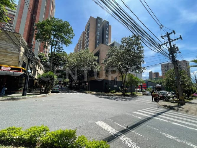 Oficina en arriendo en Los Colores, Medellín, 7 m² · foto 16 de 17