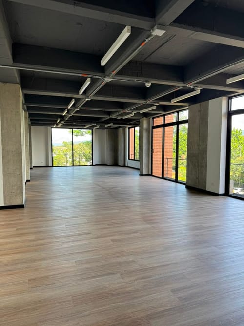 Oficina en arriendo en Cerritos, Pereira, 192 m² · foto 2 de 4