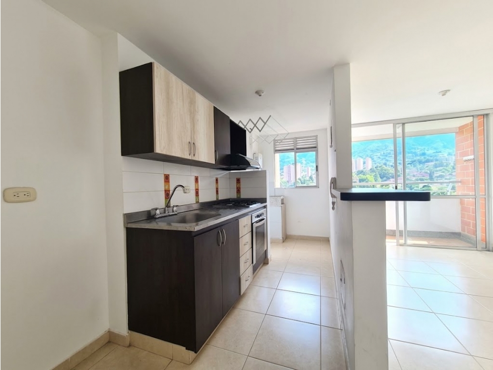 Apartamento en venta en Suramérica, Itagüí · foto 3 de 21
