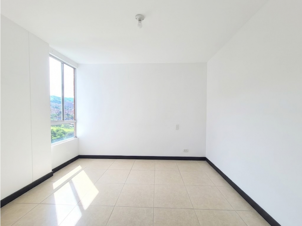 Apartamento en venta en Suramérica, Itagüí · foto 5 de 21